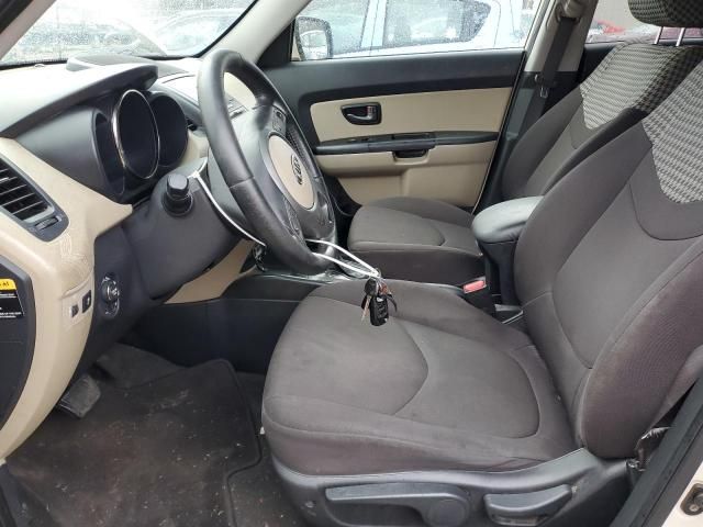 2011 KIA Soul +