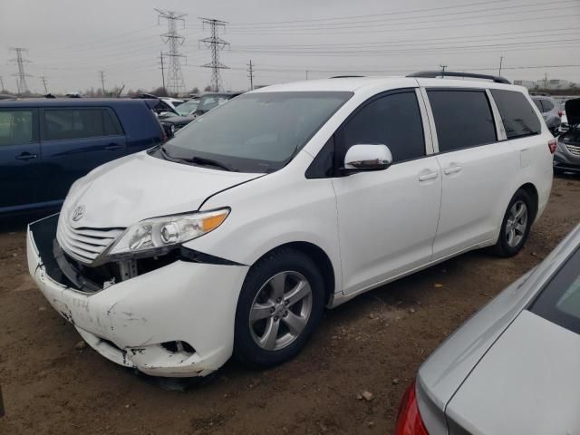 2015 Toyota Sienna LE