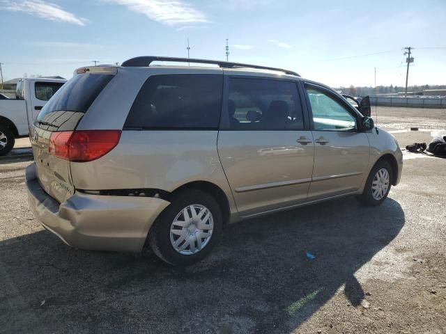 2009 Toyota Sienna CE