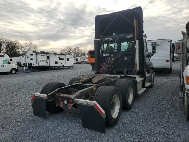 2017 Freightliner Cascadia 125