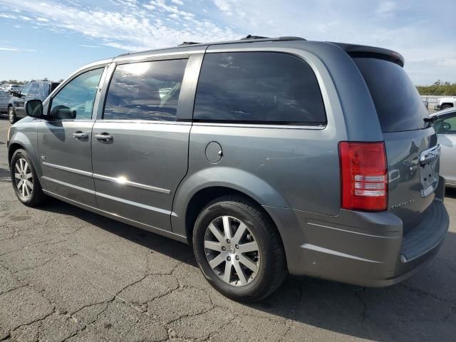 2009 Chrysler Town & Country Touring