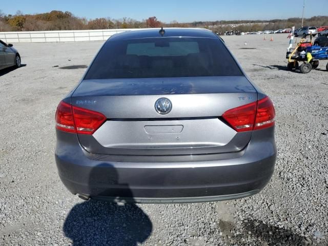 2014 Volkswagen Passat SE