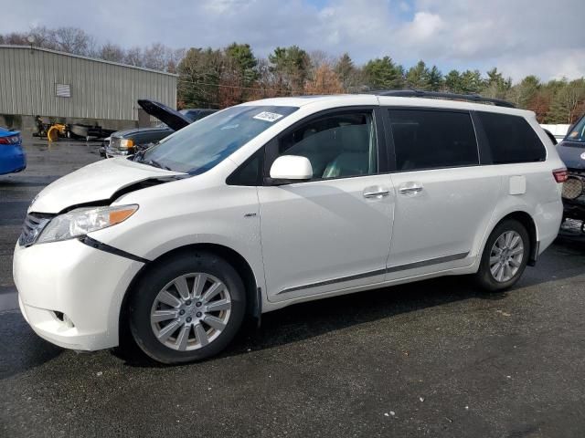 2017 Toyota Sienna XLE