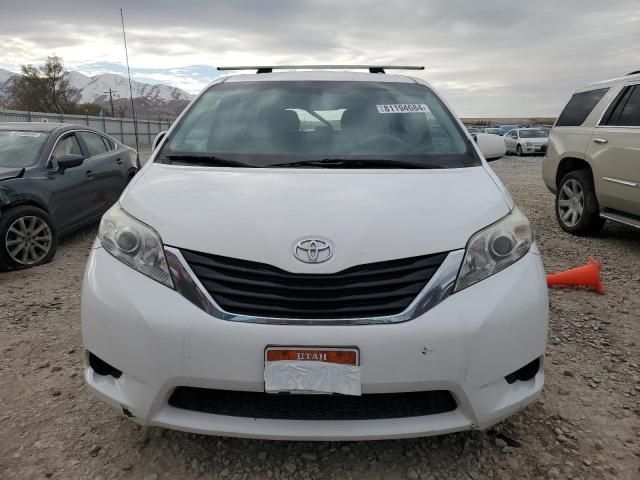 2012 Toyota Sienna LE