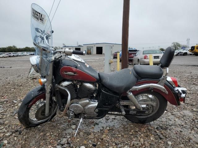 1999 Honda VT750 CD2