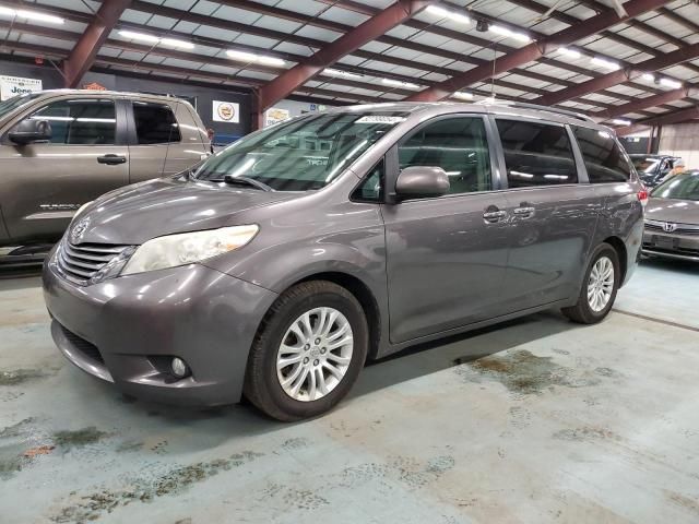 2013 Toyota Sienna XLE