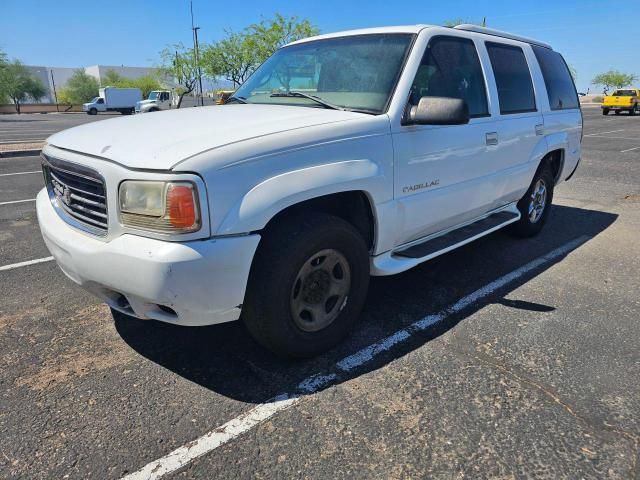 2000 Cadillac Escalade Luxury