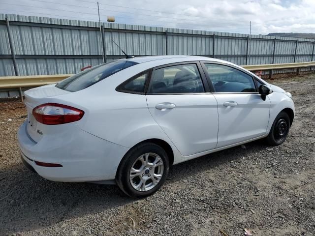 2015 Ford Fiesta SE