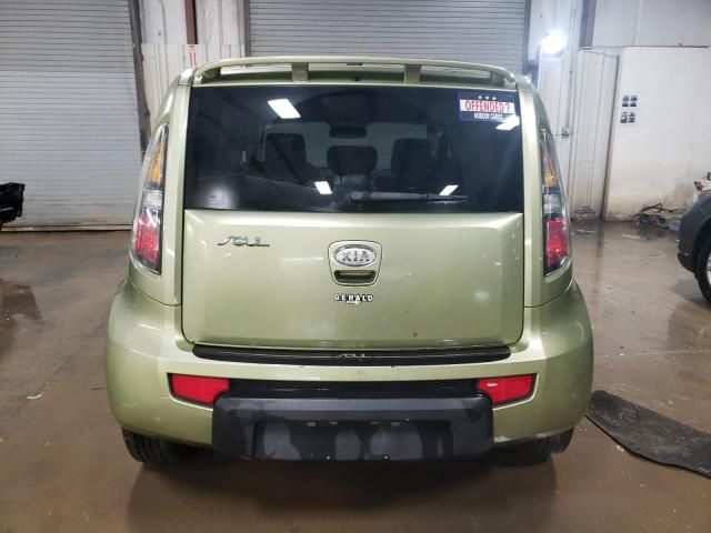 2010 KIA Soul +