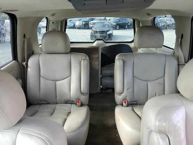 2004 Cadillac Escalade Luxury