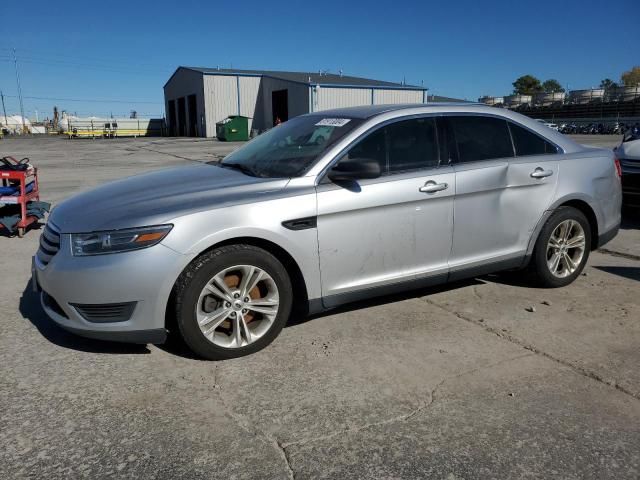 2016 Ford Taurus SE