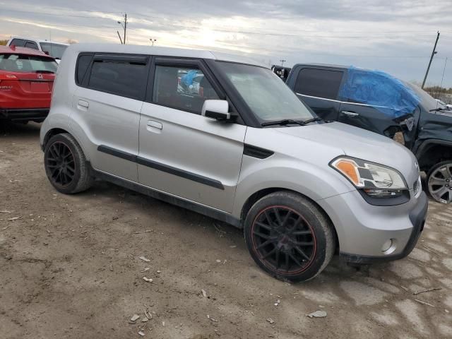 2010 KIA Soul +