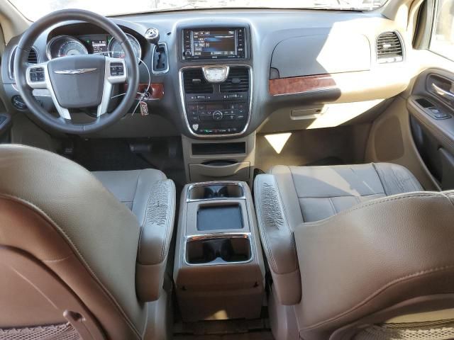 2015 Chrysler Town & Country Touring