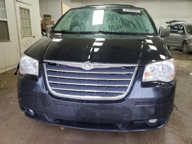 2010 Chrysler Town & Country Touring