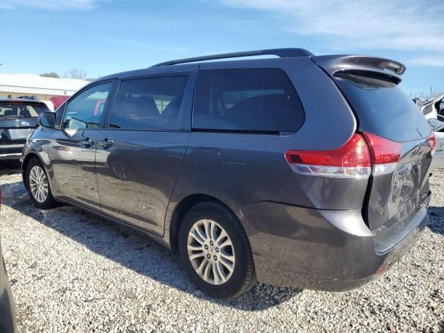 2011 Toyota Sienna XLE