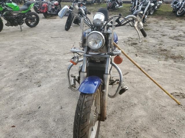 2004 Honda VT1100 C