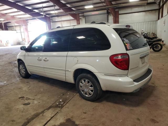 2005 Chrysler Town & Country Limited