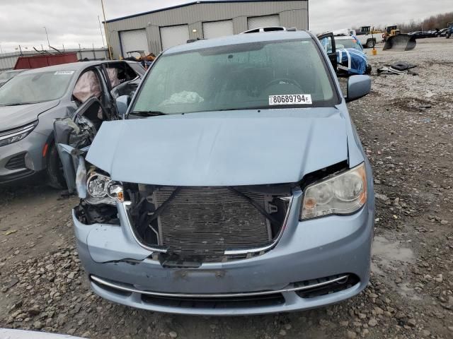 2013 Chrysler Town & Country Touring