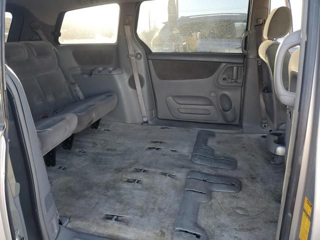 2006 Toyota Sienna CE