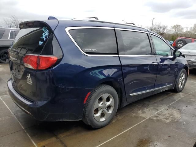 2017 Chrysler Pacifica Touring L Plus