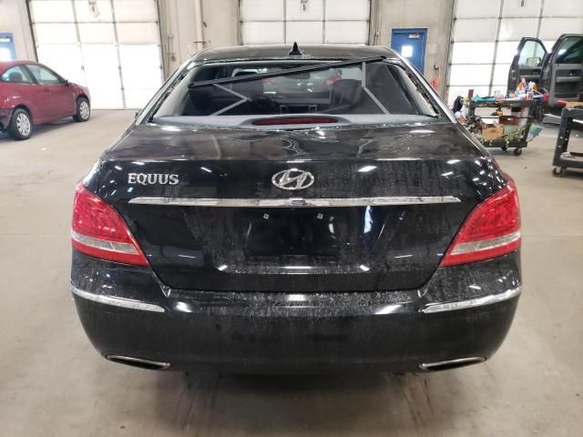 2012 Hyundai Equus Signature