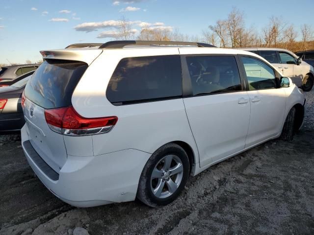 2012 Toyota Sienna LE