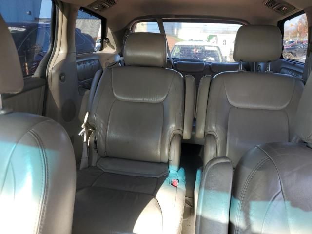 2004 Toyota Sienna XLE