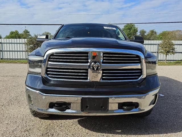 2015 Dodge RAM 1500 SLT