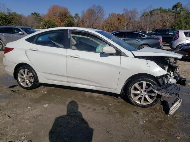 2013 Hyundai Accent GLS