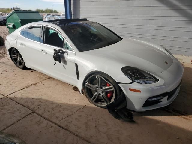 2018 Porsche Panamera 4S