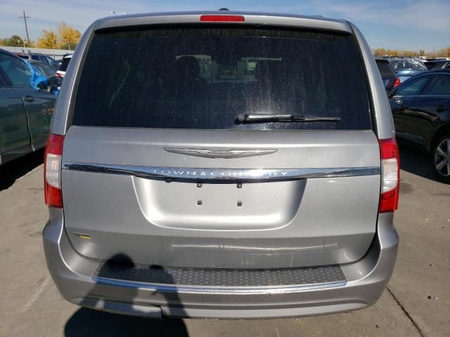 2014 Chrysler Town & Country Touring