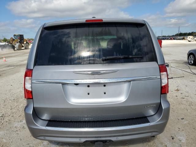 2013 Chrysler Town & Country Limited