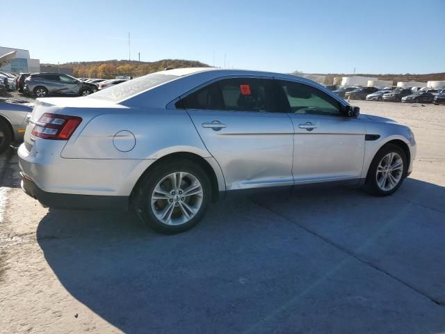 2016 Ford Taurus SE