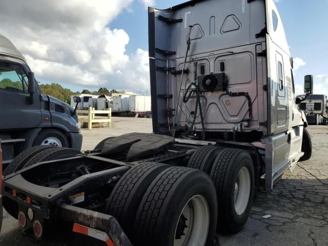 2018 Freightliner Cascadia 125