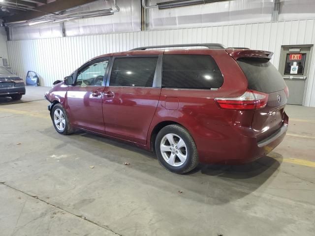 2015 Toyota Sienna LE