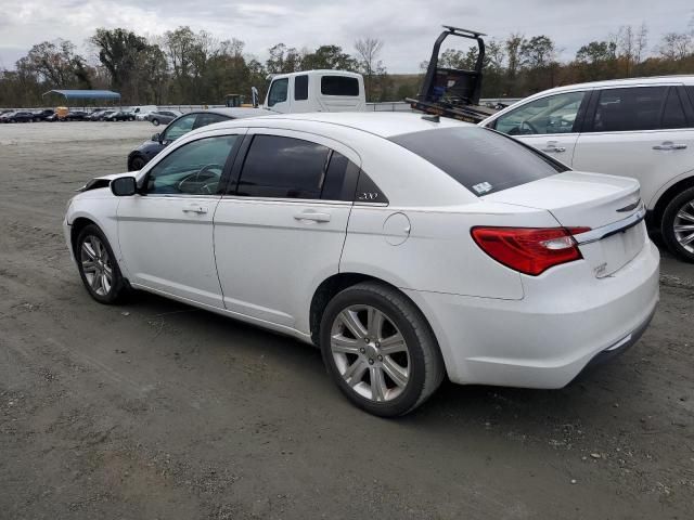 2013 Chrysler 200 Touring