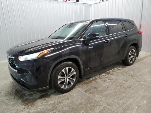 2020 Toyota Highlander Hybrid XLE