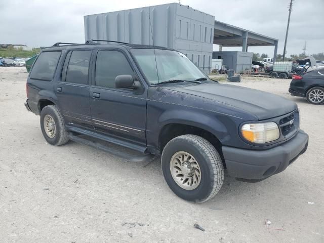 2000 Ford Explorer XLS