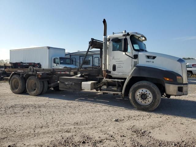 2014 Caterpillar CT660