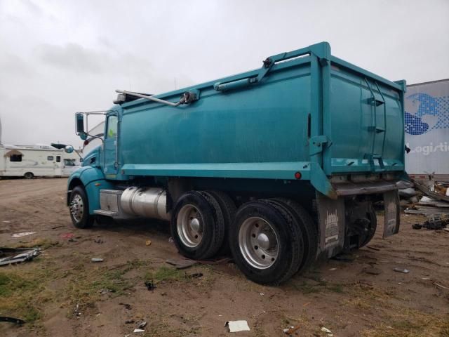 2015 Peterbilt 384