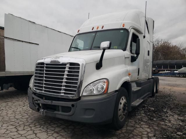 2013 Freightliner Cascadia 125