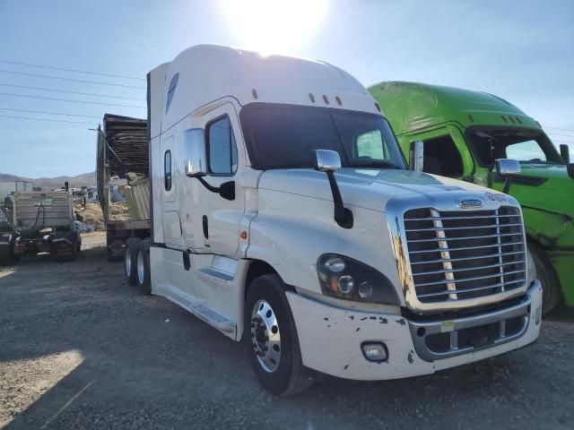 2016 Freightliner Cascadia 125