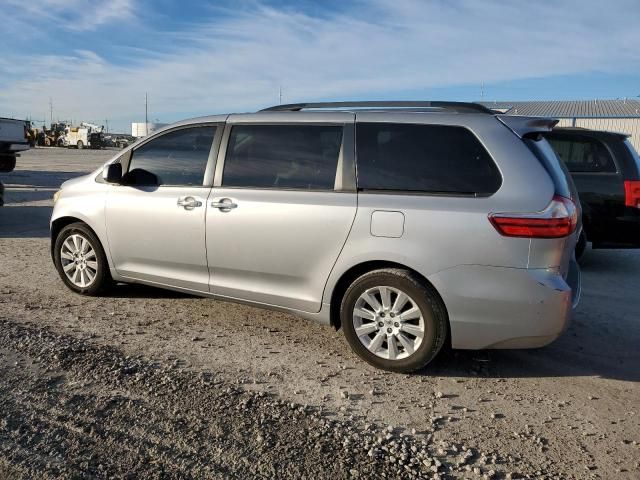 2015 Toyota Sienna XLE