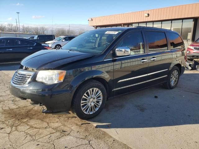 2013 Chrysler Town & Country Touring L