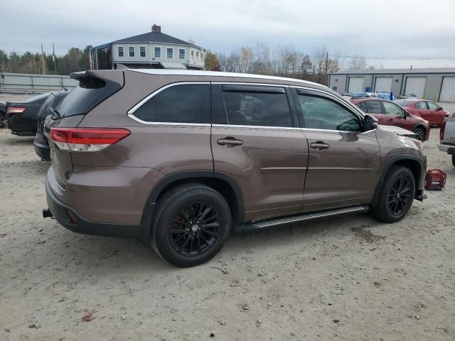 2017 Toyota Highlander SE