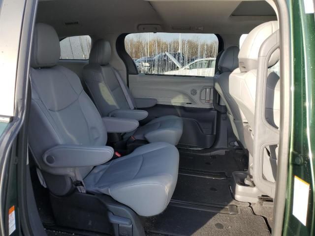 2024 Toyota Sienna XLE