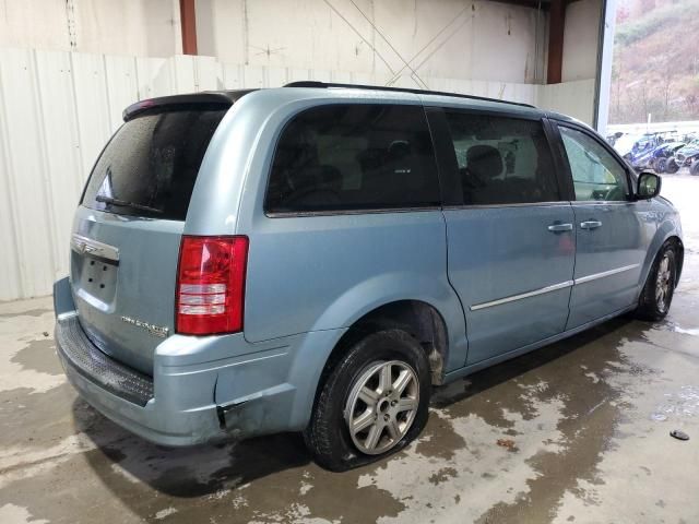 2010 Chrysler Town & Country Touring