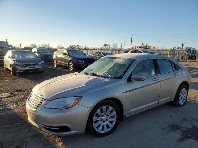 2013 Chrysler 200 LX