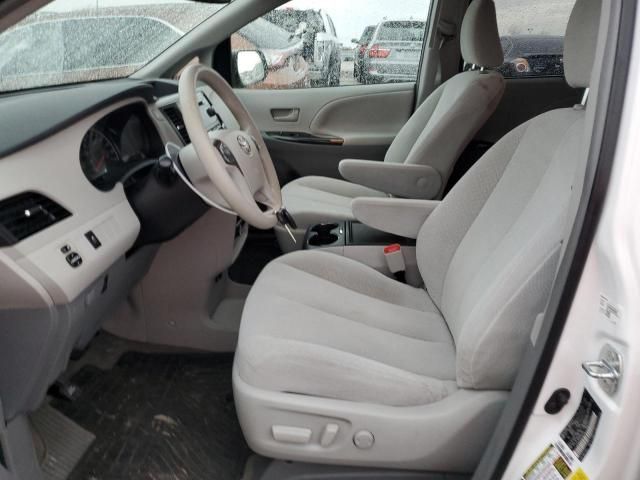 2014 Toyota Sienna LE