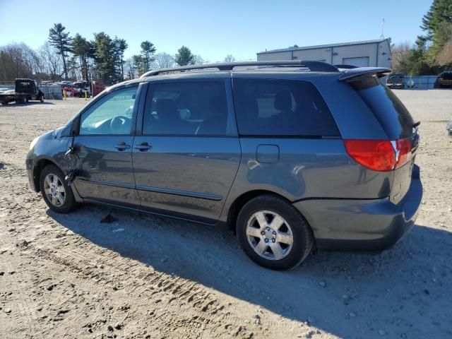 2010 Toyota Sienna CE